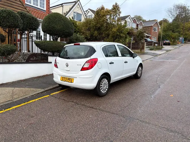Vauxhall Corsa 2013 photo 4