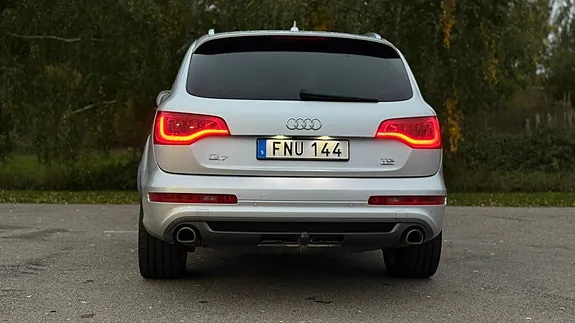 Audi Q7 2013 photo 4