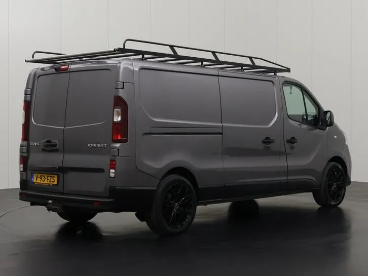 Renault Trafic 2019 photo 2