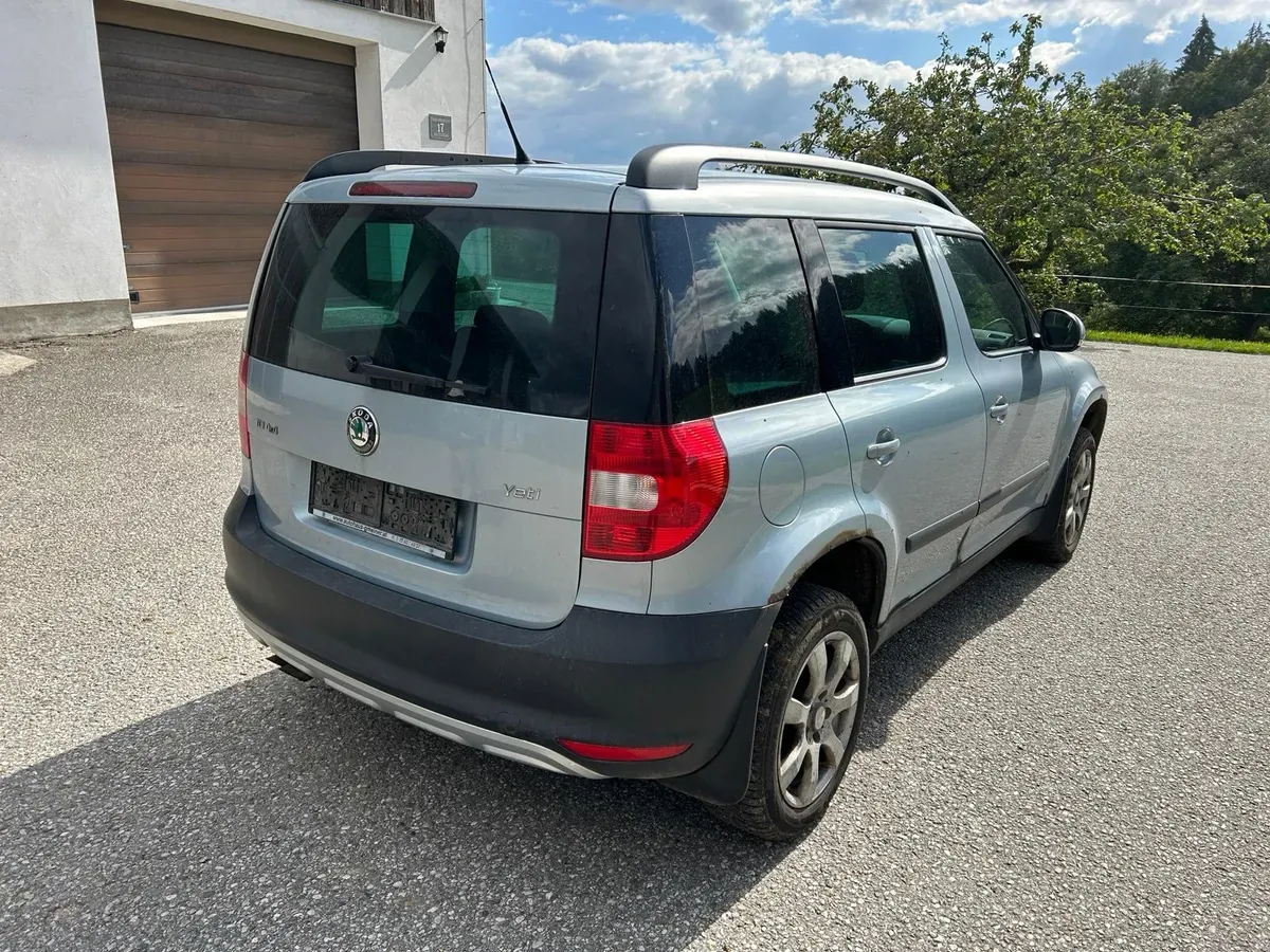 Skoda Yeti 2011 photo 3