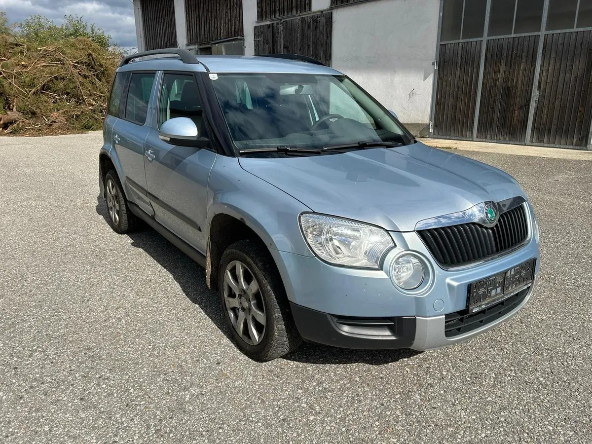 Skoda Yeti 2011 photo 2