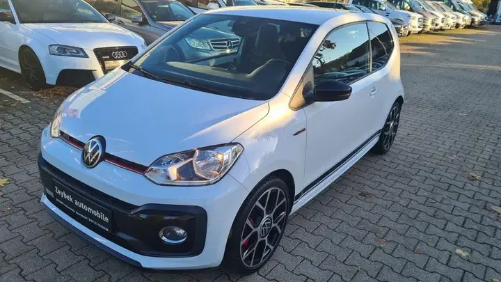Volkswagen Up