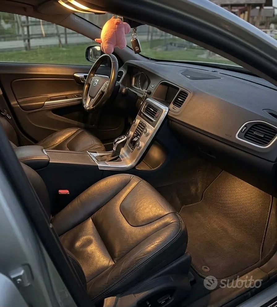Volvo S60 2016 photo 4