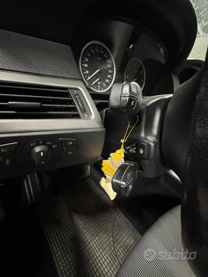 BMW 5 Series 2005 photo 4