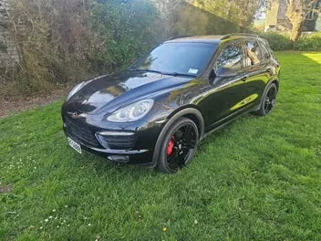 Porsche Cayenne 2011 photo 2