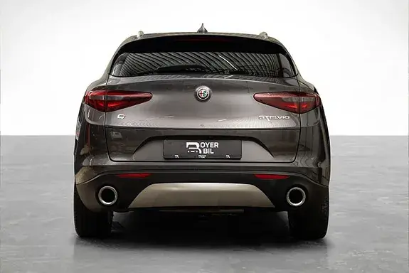 Alfa Romeo Stelvio 2018 photo 5