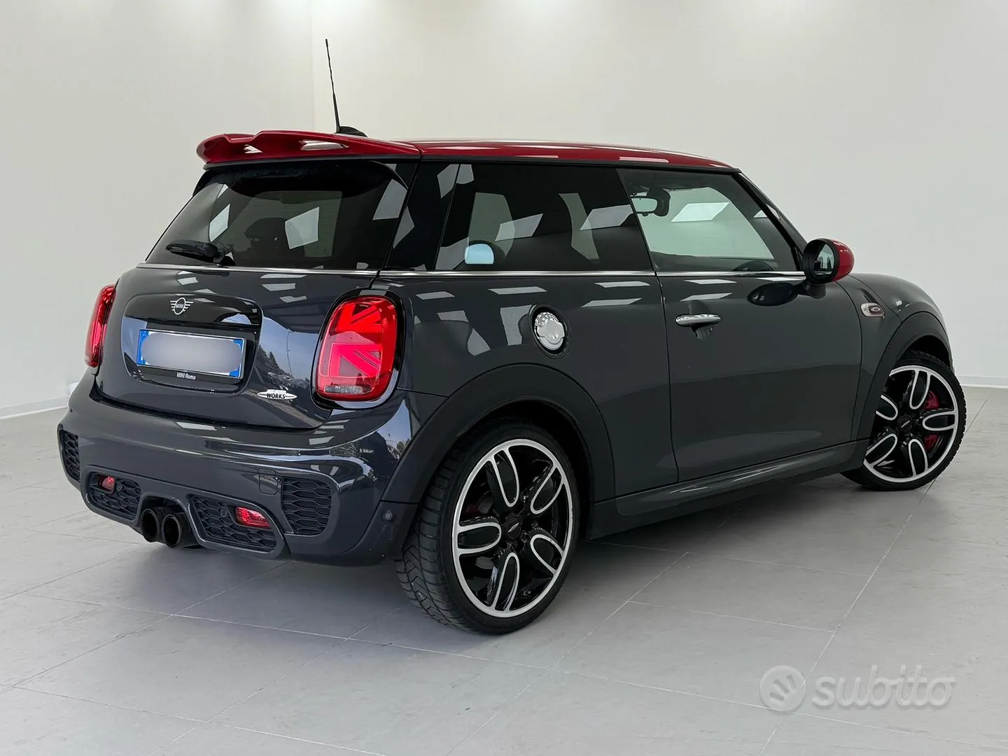 Mini John Cooper Works 2018 photo 2