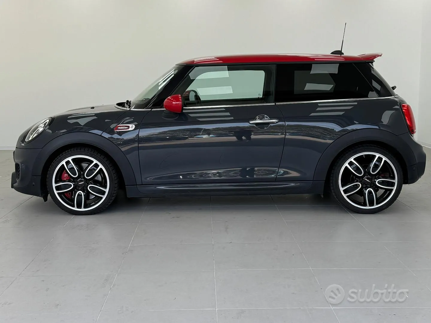 Mini John Cooper Works 2018 photo 5