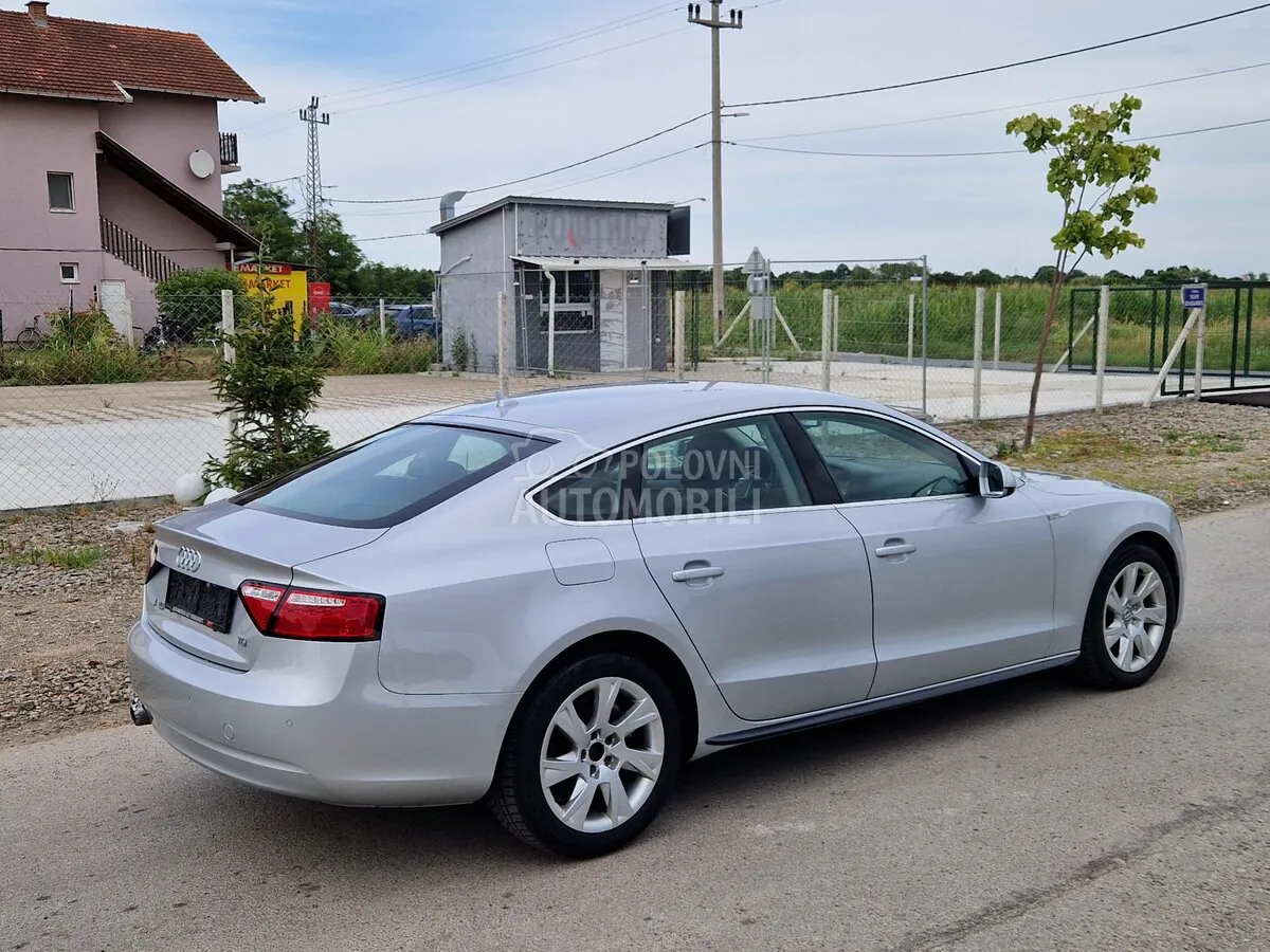 Audi A5 2011 photo 5