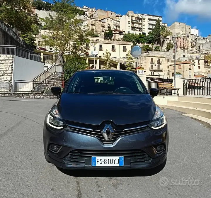 Renault Clio 2018 photo 2