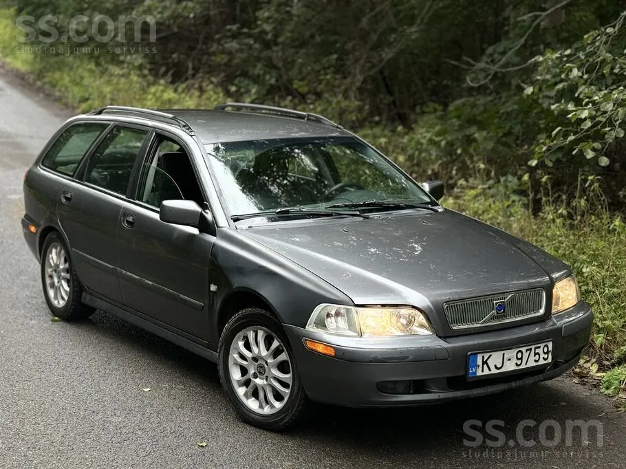Volvo V40