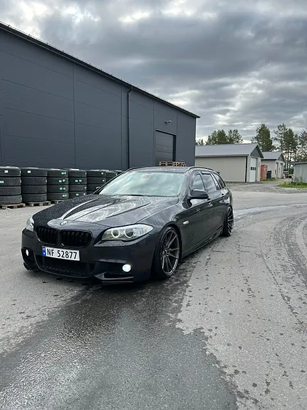 BMW 520D 2012 photo 2