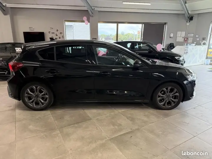 Ford Focus 2023 photo 5