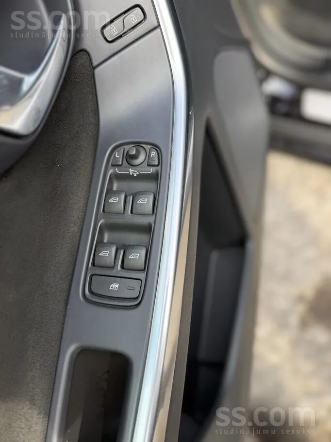Volvo Xc60 2017 photo 5