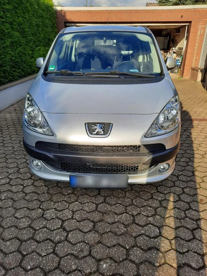 Peugeot 1007
