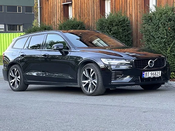 Volvo V60 2019 photo 2