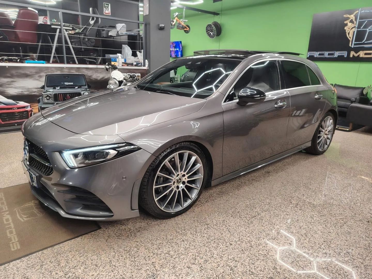 Mercedes-Benz A 200 2019 photo 3