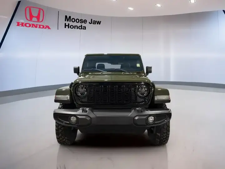 Jeep Gladiator 2024 photo 2