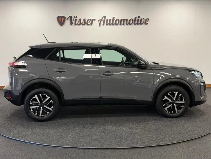 Peugeot 2008 2024 photo 2