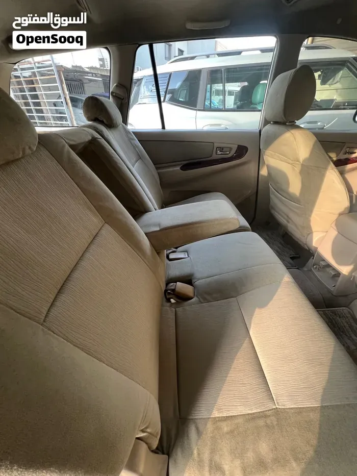 Toyota Innova 2006 photo 4