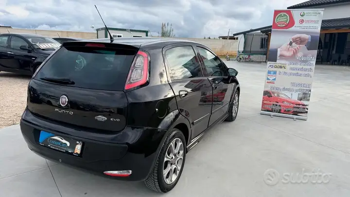 Fiat Punto 2012 photo 5