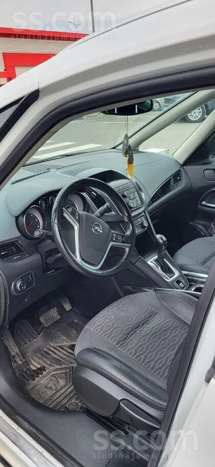 Opel Zafira 2012 photo 5