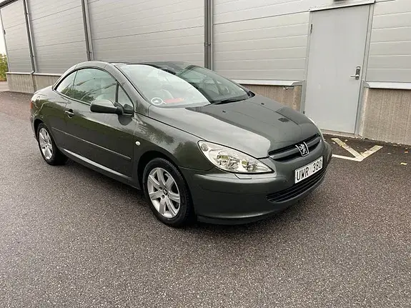 Peugeot 307 Cc 2004 photo 2