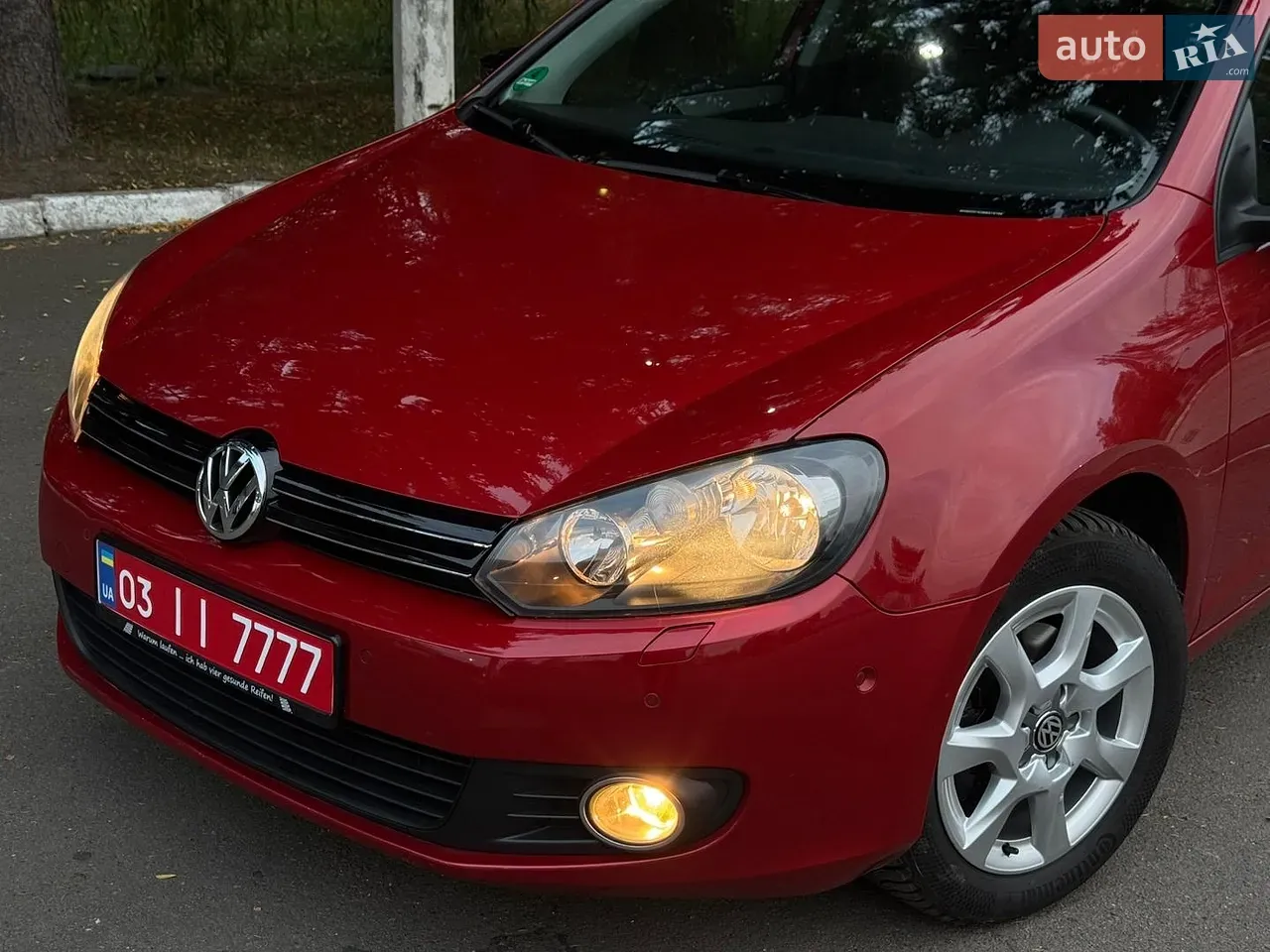 Volkswagen Golf 2012 photo 2