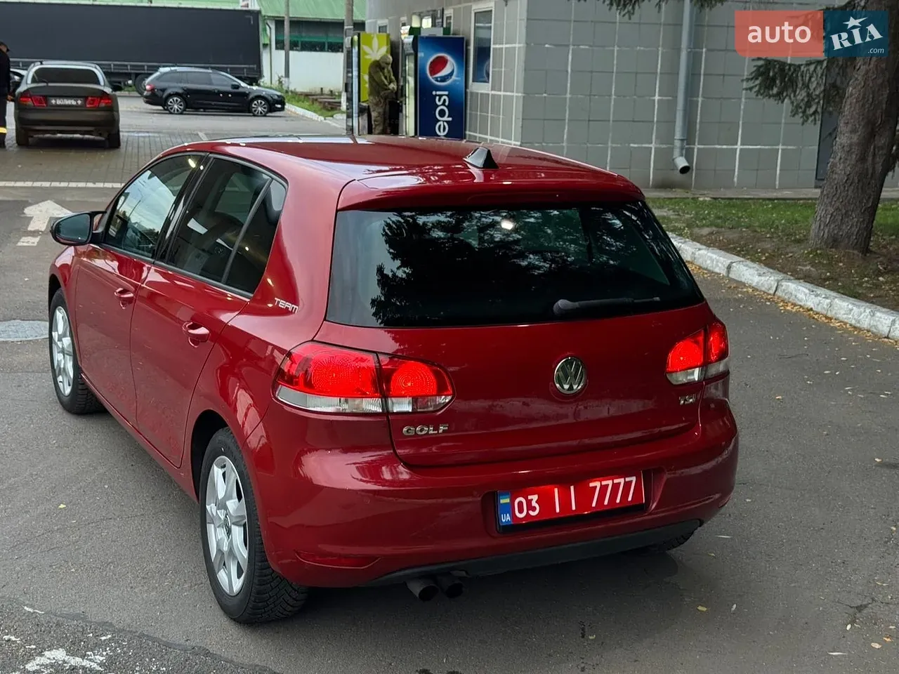 Volkswagen Golf 2012 photo 4