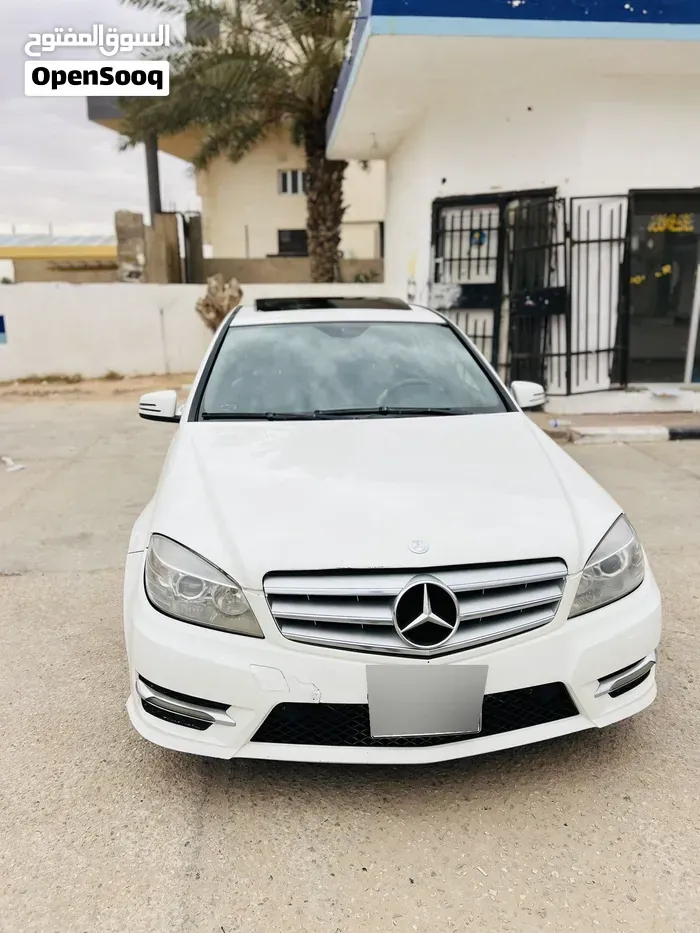Mercedes-Benz C-Class 2010 photo 2