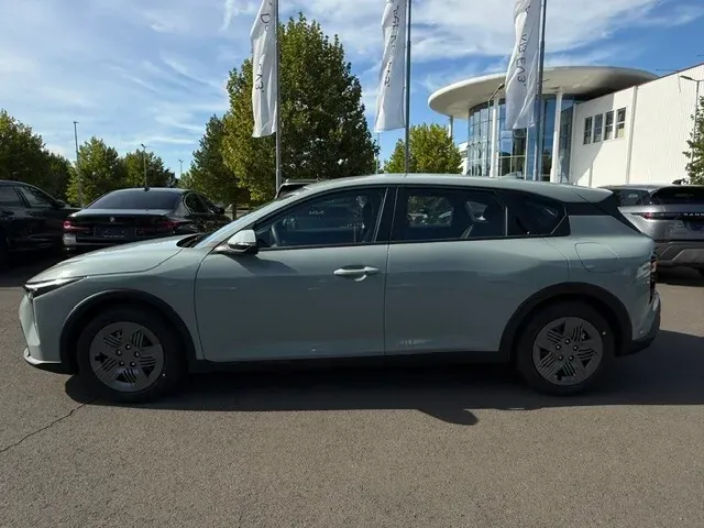 Kia K4 2026 photo 2