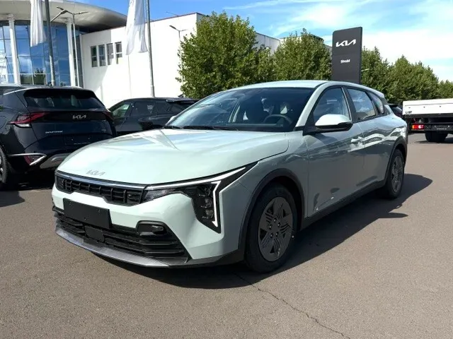 Kia K4