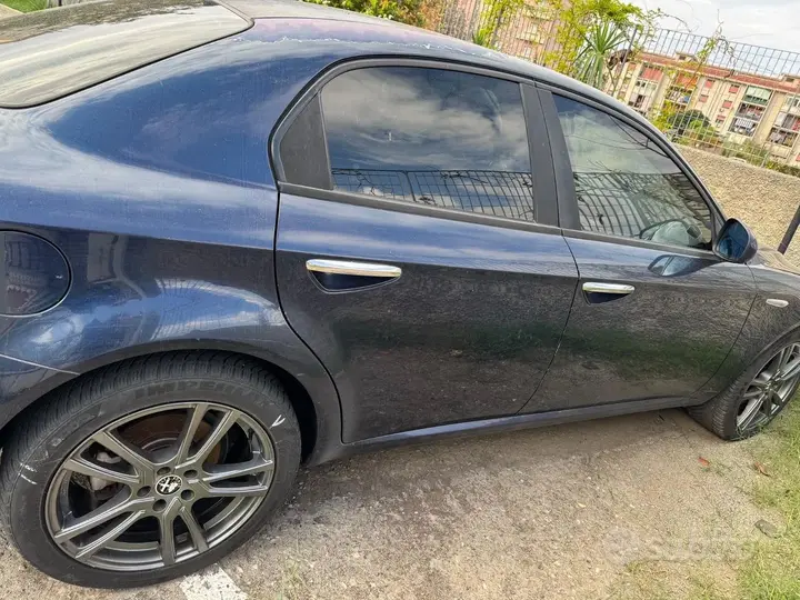 Alfa Romeo 159 2007 photo 5