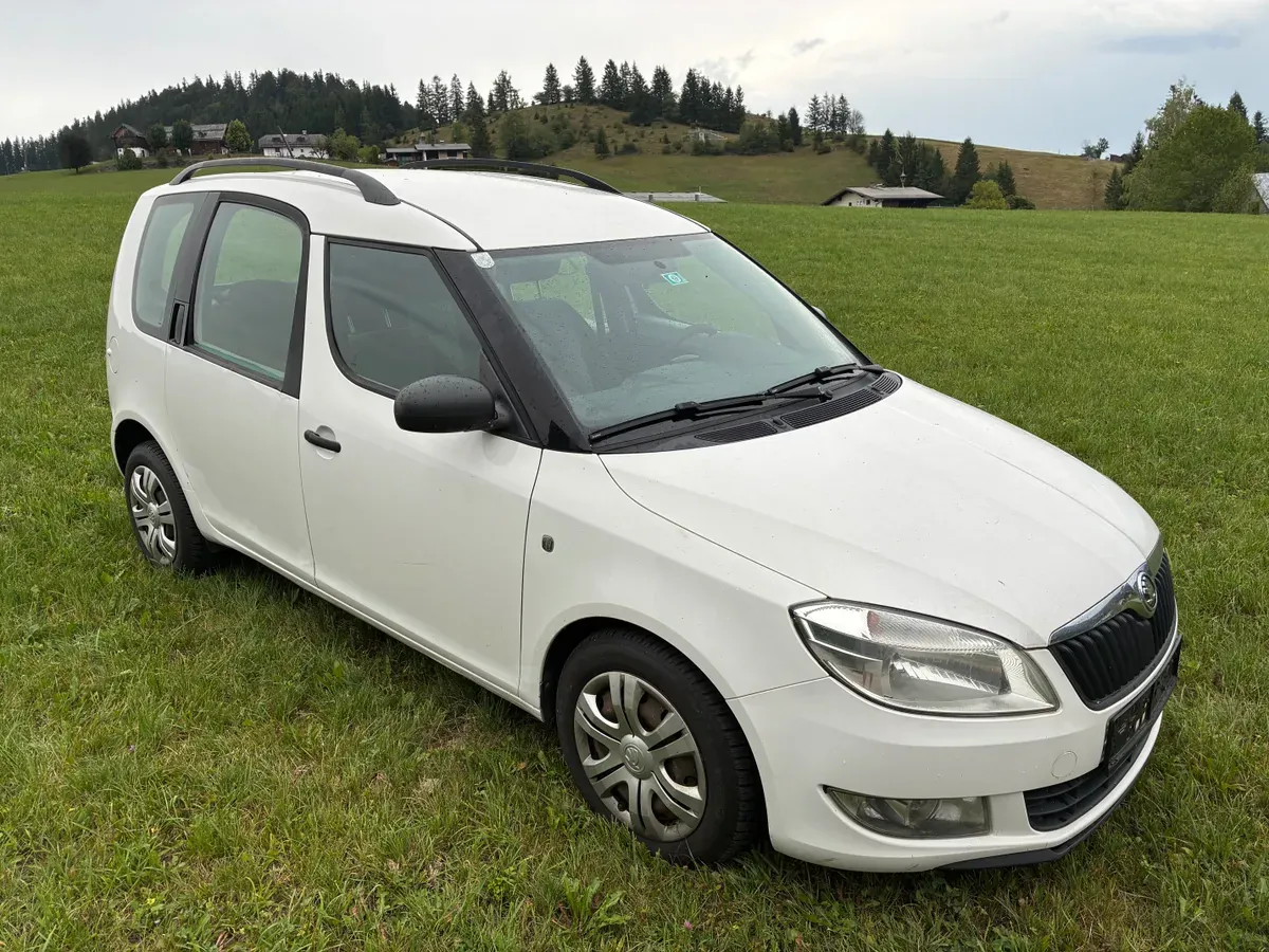 Skoda Roomster 2014 photo 2