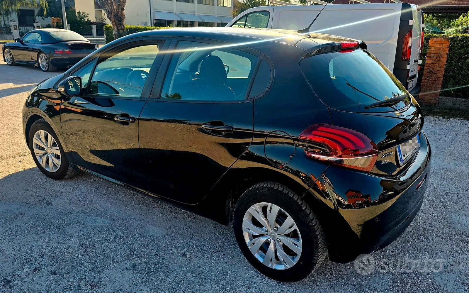 Peugeot 208 2019 photo 2