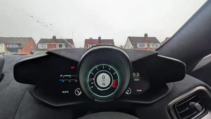 Aston Martin Vantage 2021 photo 5