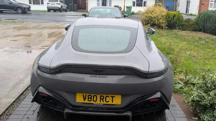 Aston Martin Vantage 2021 photo 3