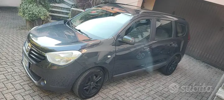 Dacia Lodgy 2013 photo 3