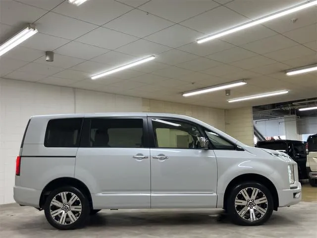 Mitsubishi Delica D 2024 photo 4