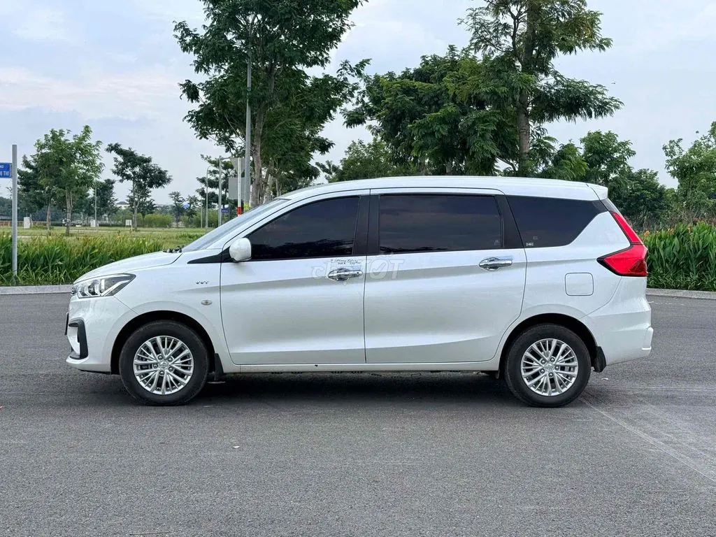 Suzuki Ertiga 2021 photo 3