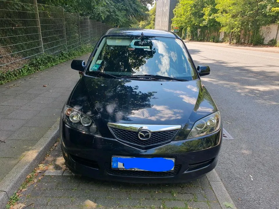 Mazda 2