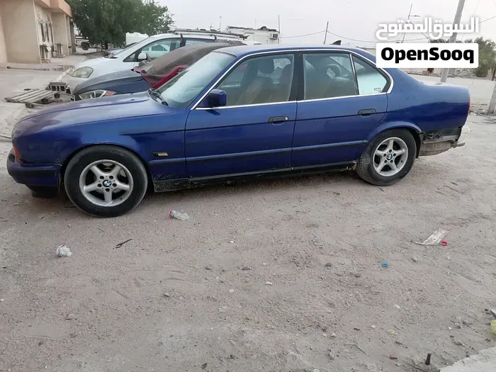 BMW 5 Series 1990 photo 2