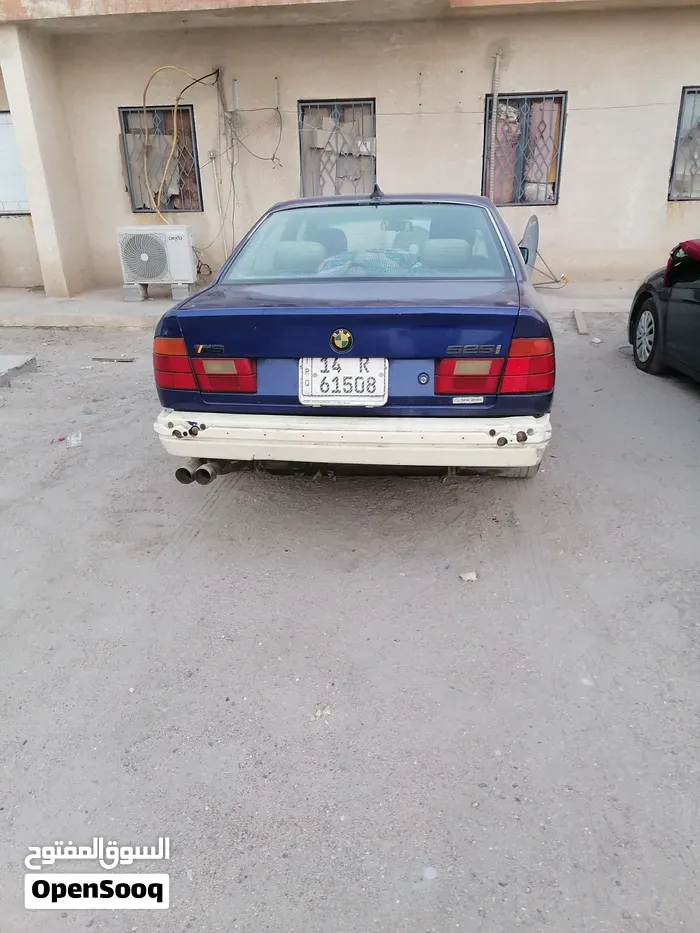 BMW 5 Series 1990 photo 4