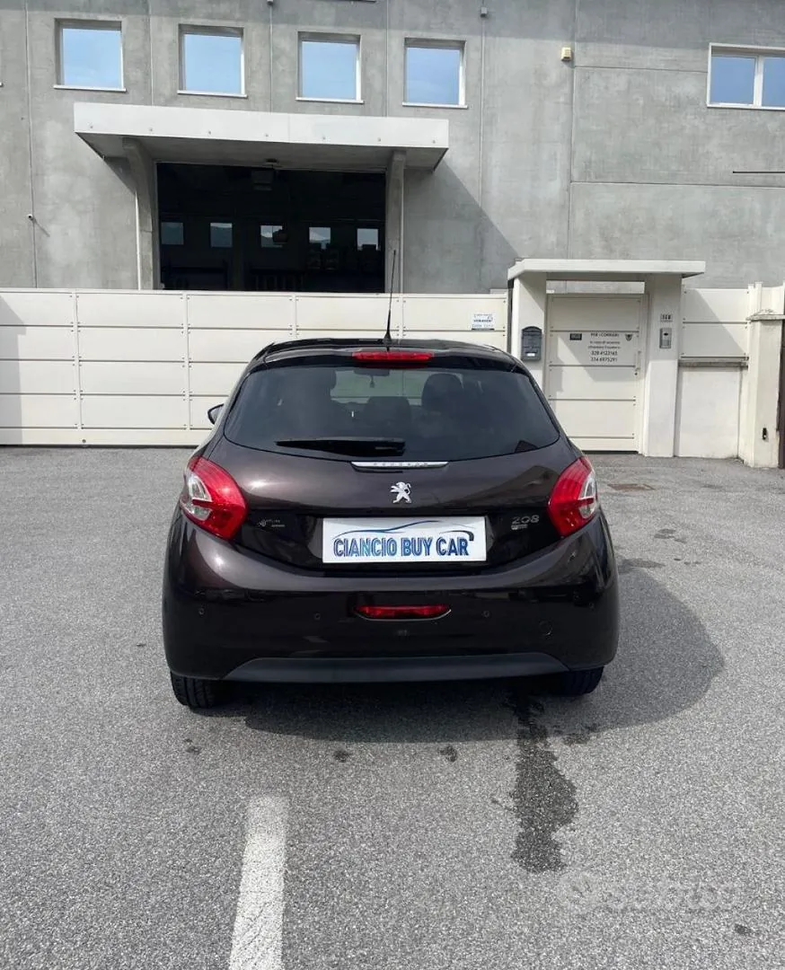 Peugeot 208 2014 photo 3