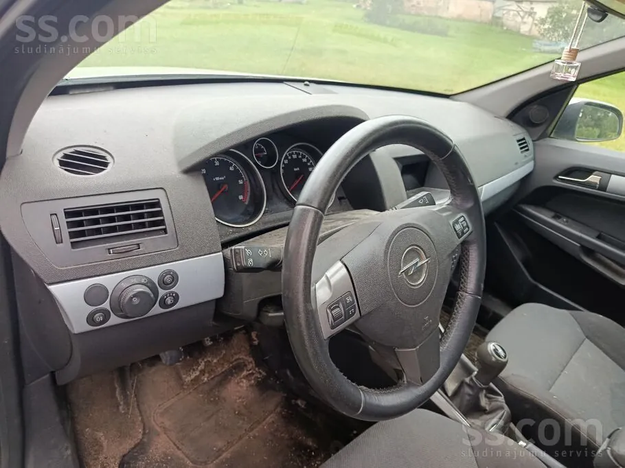 Opel Astra 2007 photo 4