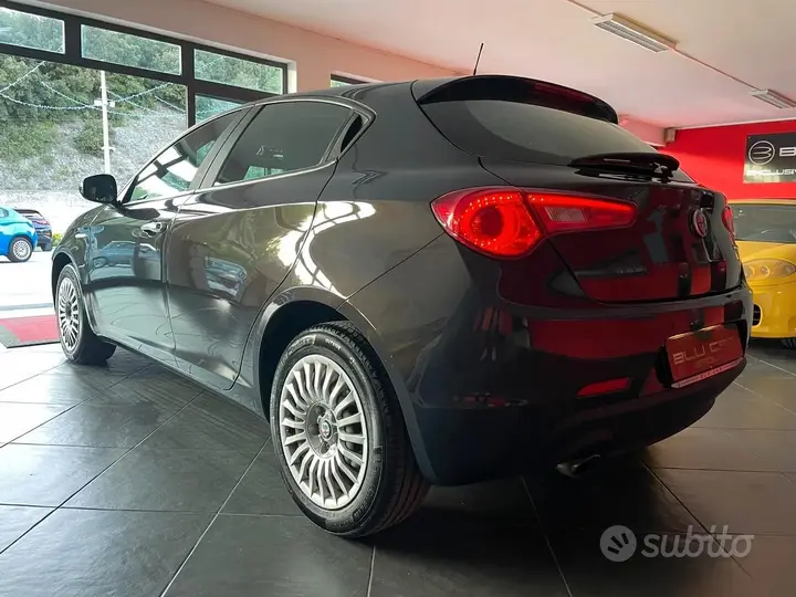 Alfa Romeo Giulietta 2018 photo 5