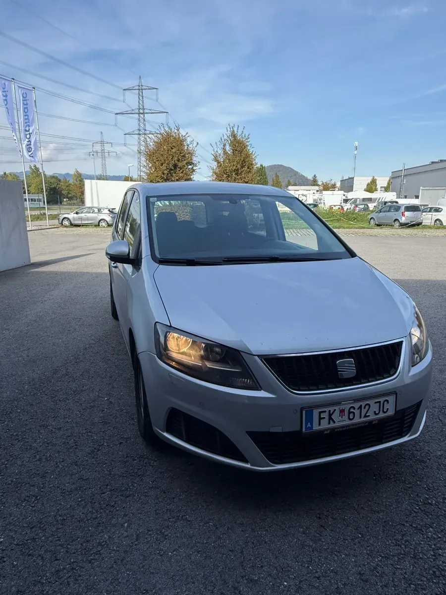 Seat Alhambra 2012 photo 3