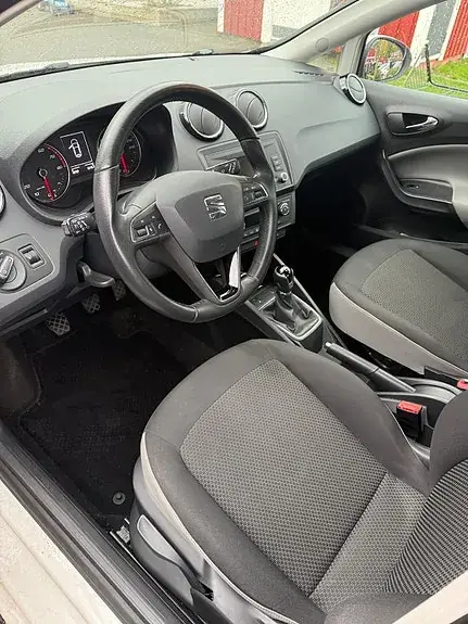 Seat Ibiza 2017 photo 4