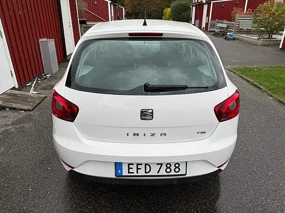 Seat Ibiza 2017 photo 3