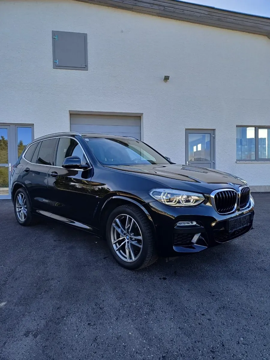 BMW X3 2018 photo 2